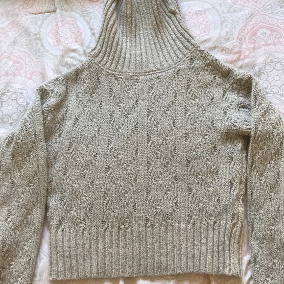 CABLE KNIT CROP SWEATER😍 - Picture 6 of 6